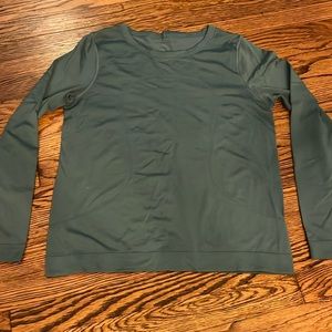 Women’s Long Sleeve Lululemon Swiftly Tech